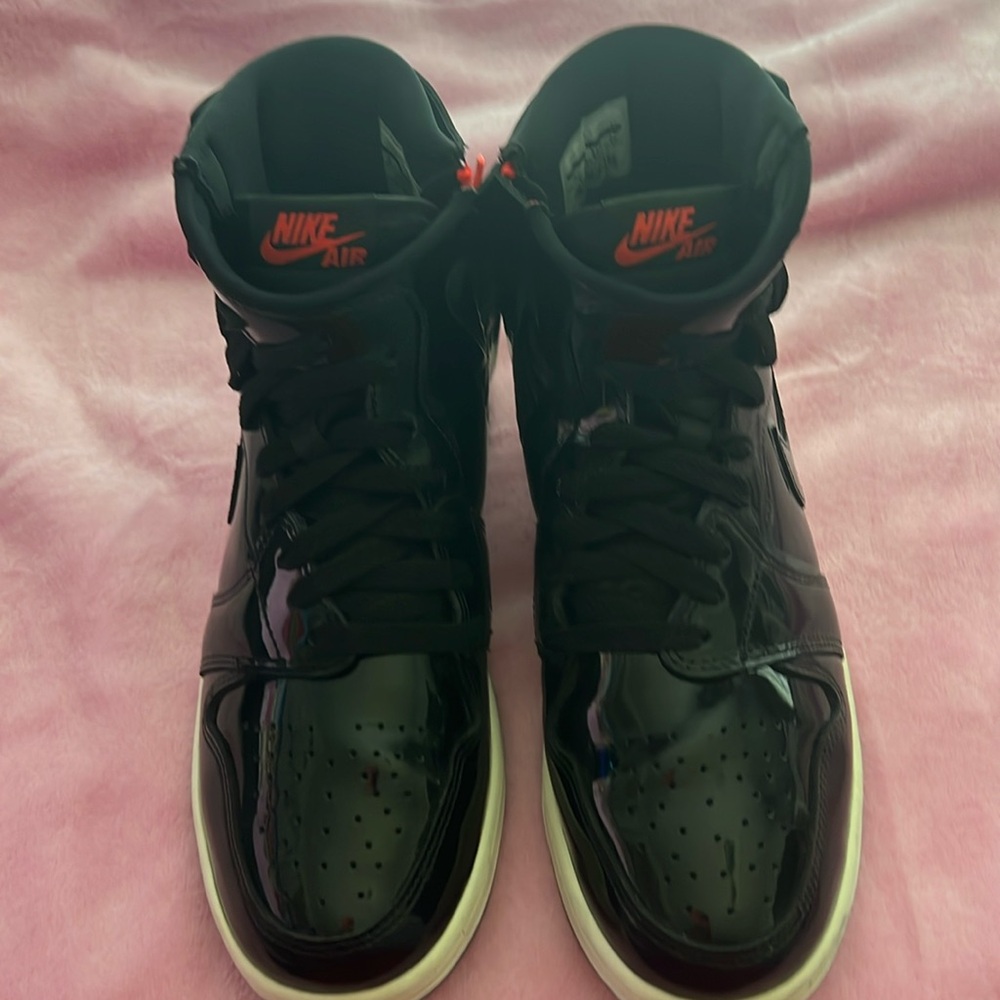 Jordan 1 Rebel